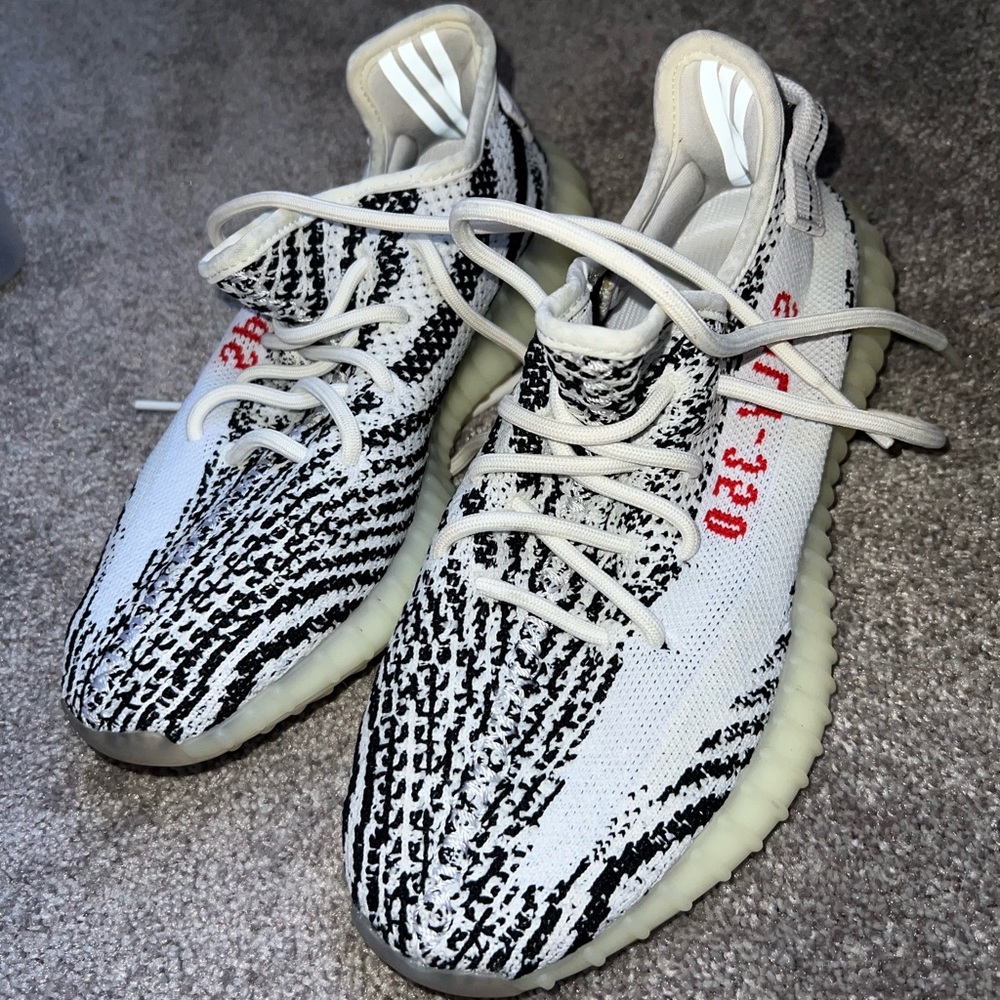 Adidas Yeezy Boost 350 V2 Zebra
